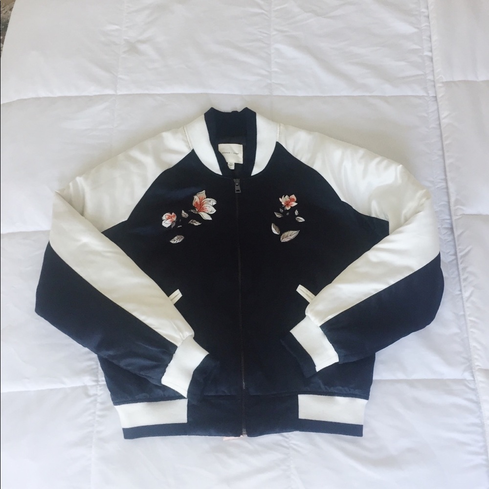 💕Urban Outfitters Bomber Jacket💕